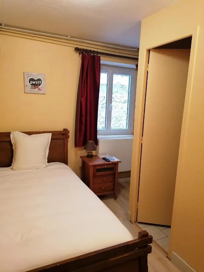 Hôtel Le Lievre Blanc Vars  Hotel