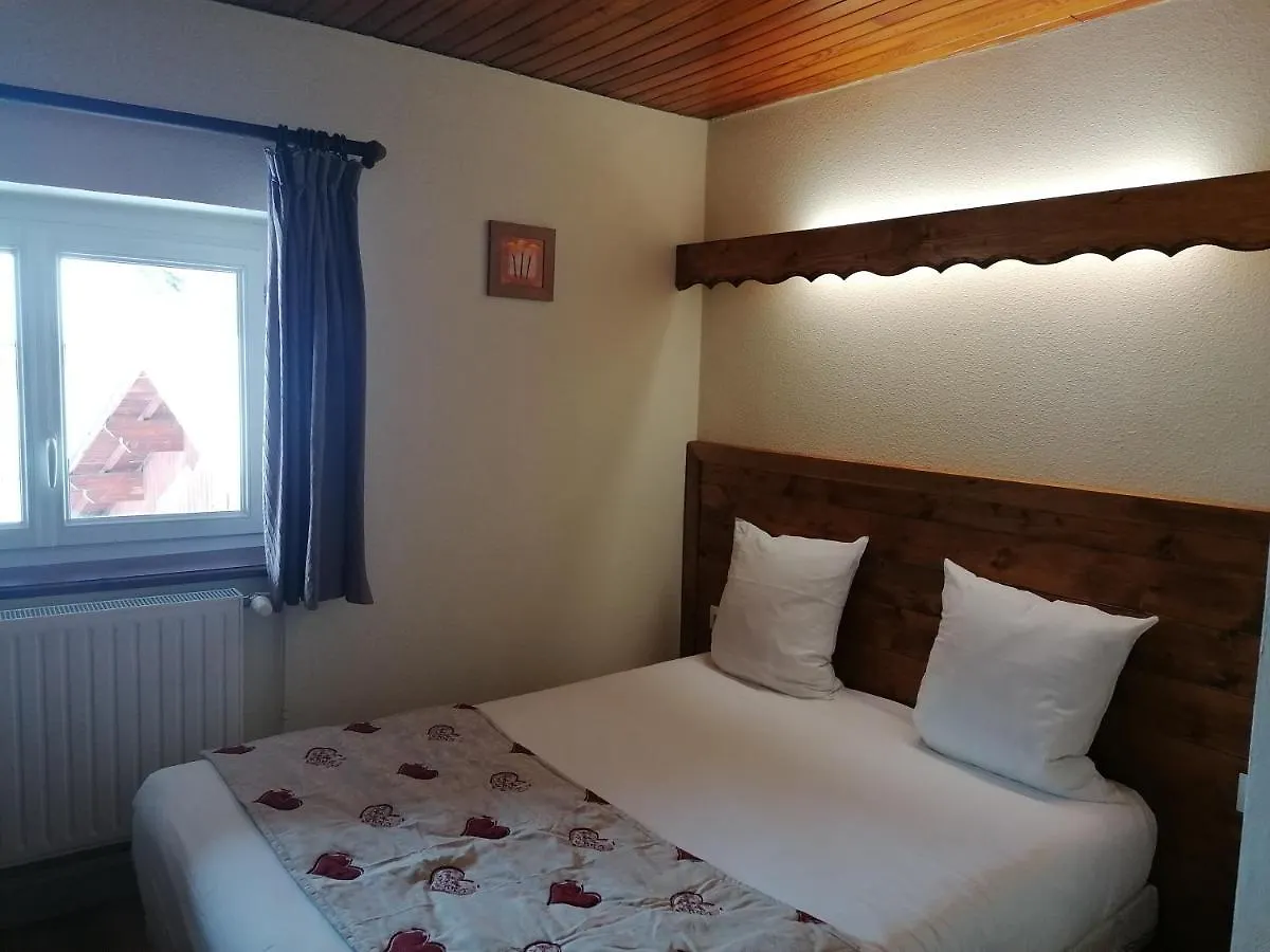 Hôtel Le Lievre Blanc Vars  Hotel